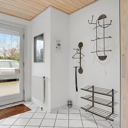 펜션 Stunning Home In Blavand With Sauna